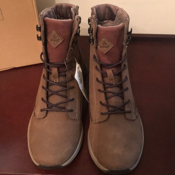 Reef Rover Hi Boot - Picture 2 of 8